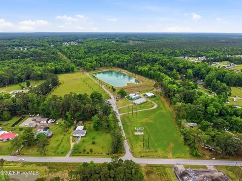 2051/2061 Dawson Cabin Road Jacksonville NC 28540