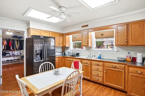 2051/2061 Dawson Cabin Road Jacksonville NC 28540