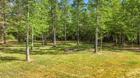 1000 Lakebay Road Vass NC 28394