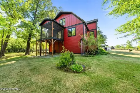 1000 Lakebay Road Vass NC 28394