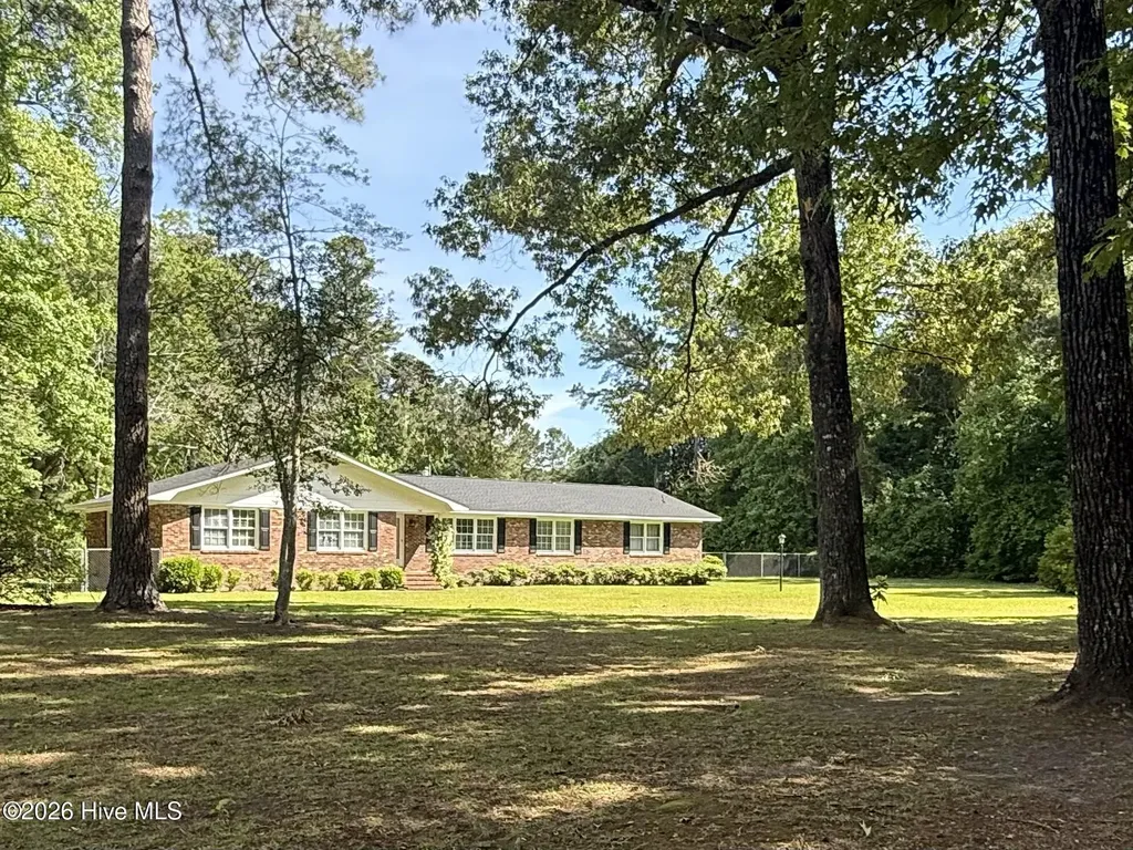 156 Narrow Gap Road Riegelwood NC 28456