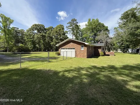 156 Narrow Gap Road Riegelwood NC 28456