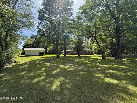 156 Narrow Gap Road Riegelwood NC 28456