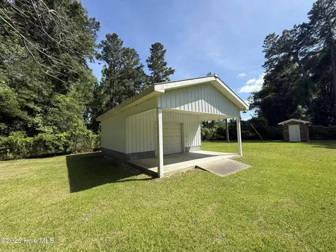 156 Narrow Gap Road Riegelwood NC 28456