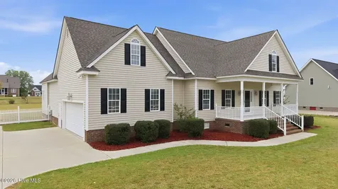 165 W Beulah Road Nashville NC 27856