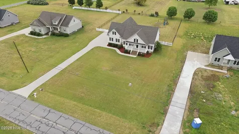 165 W Beulah Road Nashville NC 27856