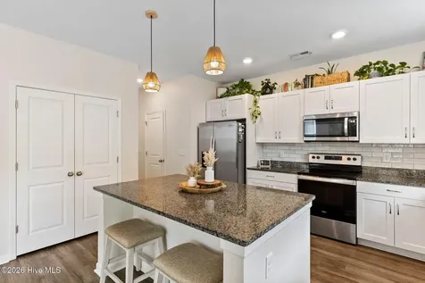 1405 Creekfront Drive Wilmington NC 28401