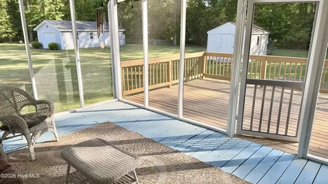 203 Hillingdale Drive Washington NC 27889