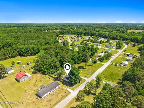 51 King Arthur Drive Whiteville NC 28472