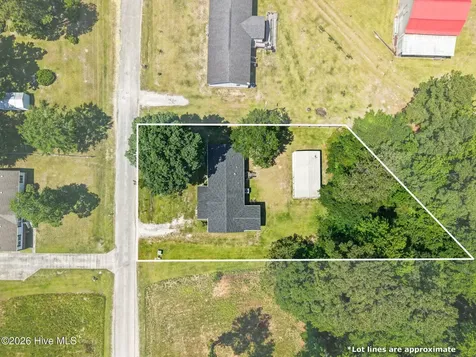 51 King Arthur Drive Whiteville NC 28472