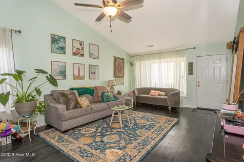 813 Brewster Lane Wilmington NC 28412