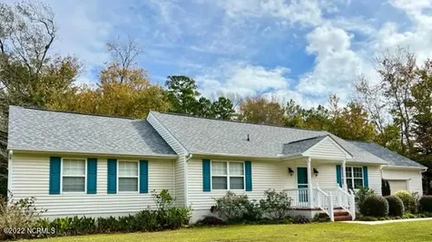 1908 Joslyn Drive Morehead City NC 28557
