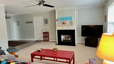 1908 Joslyn Drive Morehead City NC 28557