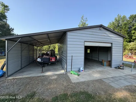 441 Mrs Tates Road Whiteville NC 28472