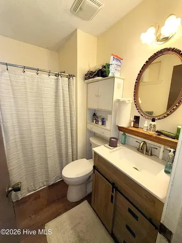 512 S Pine Cone Lane Jacksonville NC 28546