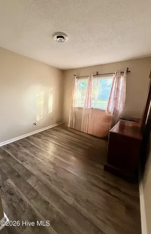 512 S Pine Cone Lane Jacksonville NC 28546