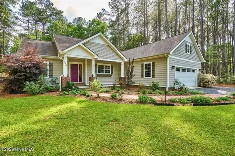 876 Thrush Drive Vass NC 28394