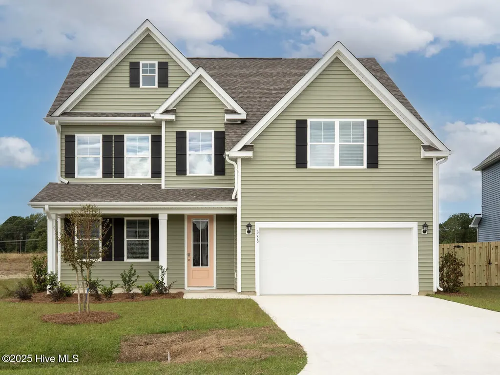421 Matthews Farm Road Hubert NC 28539