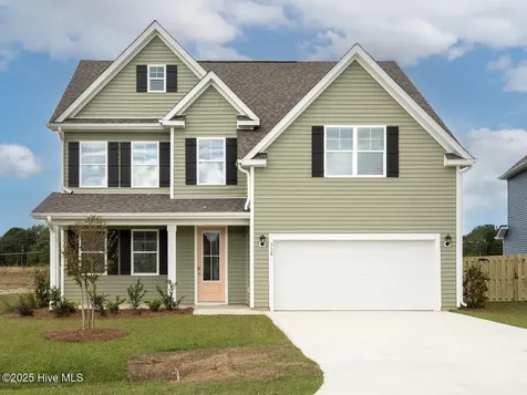 421 Matthews Farm Road Hubert NC 28539
