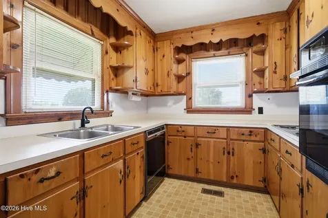 7302 Cabin Branch Road Stantonsburg NC 27883