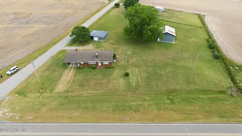7302 Cabin Branch Road Stantonsburg NC 27883