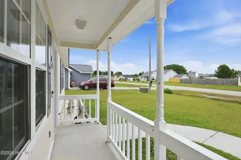 104 Foxden Drive Hubert NC 28539