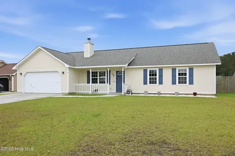 104 Foxden Drive Hubert NC 28539