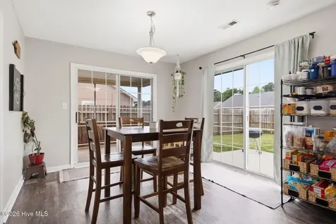 104 Foxden Drive Hubert NC 28539