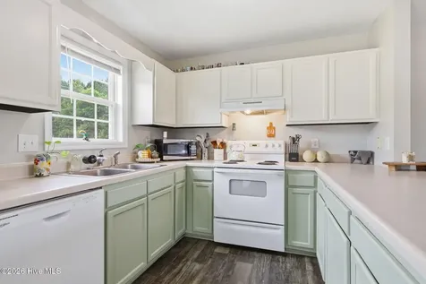 104 Foxden Drive Hubert NC 28539