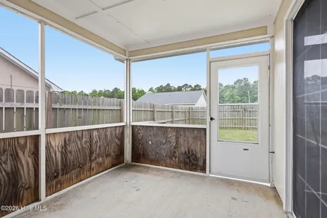 104 Foxden Drive Hubert NC 28539