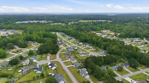 104 Foxden Drive Hubert NC 28539