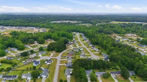 104 Foxden Drive Hubert NC 28539