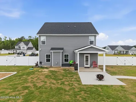966 Appaloosa Trail Grimesland NC 27837