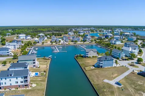 101 Nautical Pointe Newport NC 28570