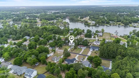 247 Shellbank Drive Sneads Ferry NC 28460