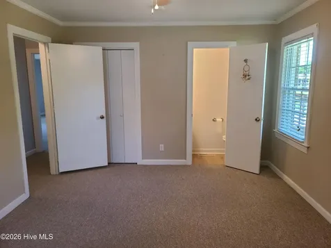 1932 Hullwood Drive Kinston NC 28504