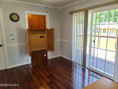1932 Hullwood Drive Kinston NC 28504