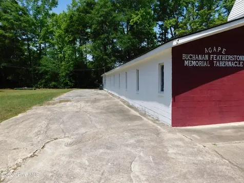 1505 Woodlawn Street Laurinburg NC 28352