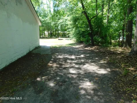 1505 Woodlawn Street Laurinburg NC 28352