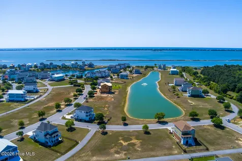 214 Colleton Square Newport NC 28570
