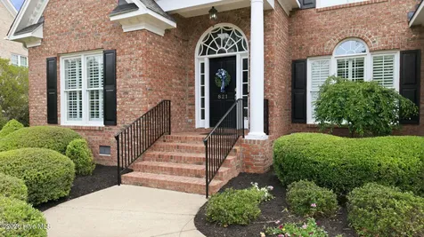 821 Chesapeake Place Greenville NC 27858