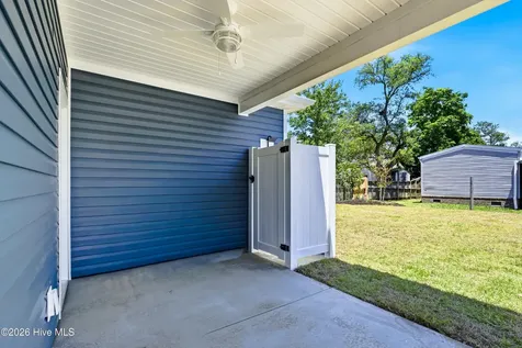 130 NE 75th Street Oak Island NC 28465