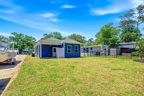 130 NE 75th Street Oak Island NC 28465