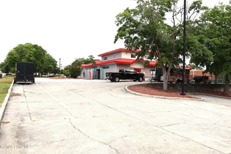 8232 Market Street Wilmington NC 28411