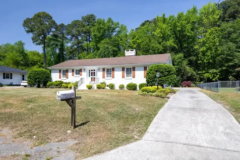 505 Lafayette Street Clinton NC 28328