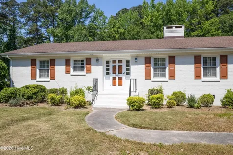 505 Lafayette Street Clinton NC 28328