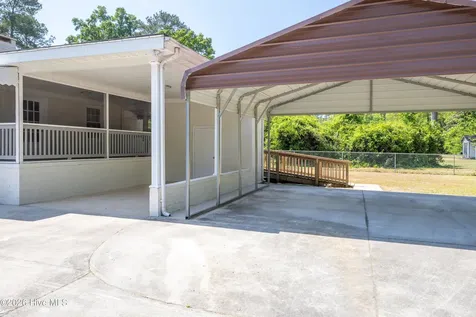 505 Lafayette Street Clinton NC 28328