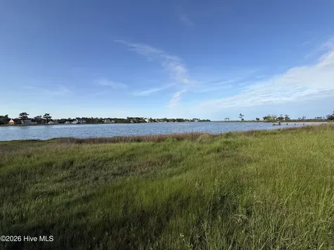 564 Sheldrake Court Beaufort NC 28516