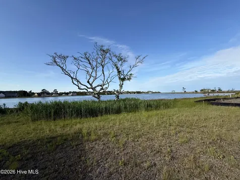 564 Sheldrake Court Beaufort NC 28516