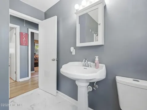 310 White Oak Street Jacksonville NC 28540
